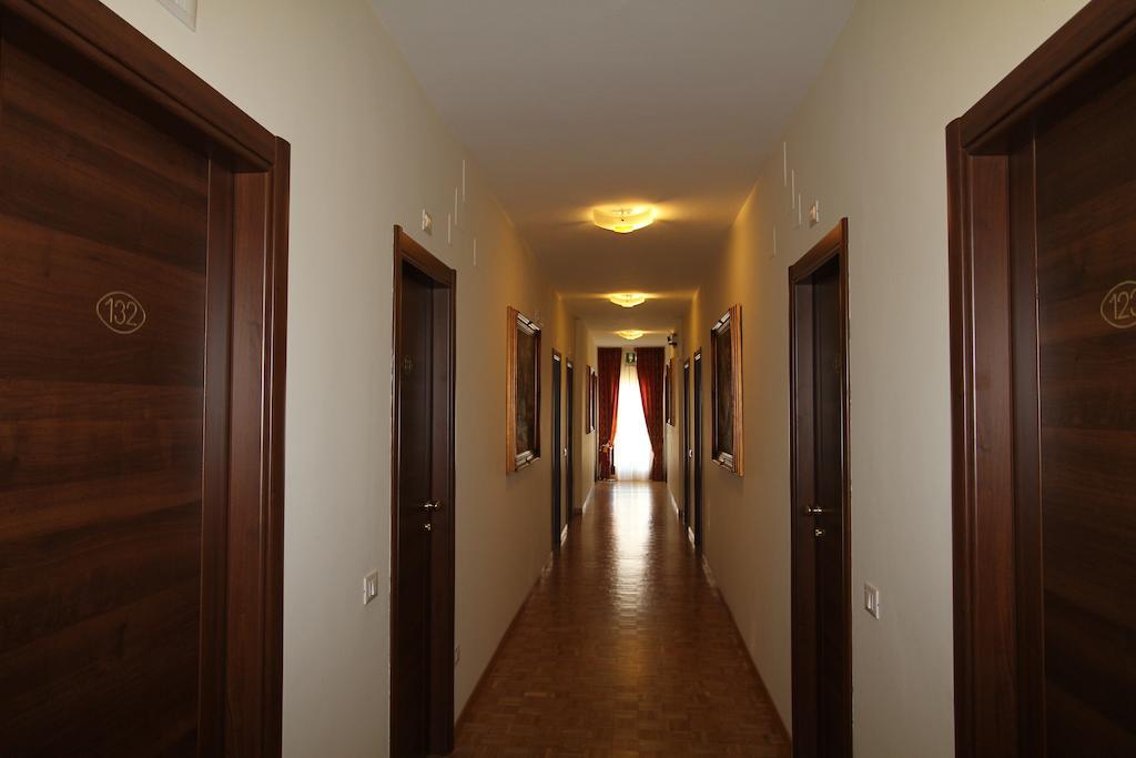 Отель La Vecchia Fattoria Лорето Номер фото